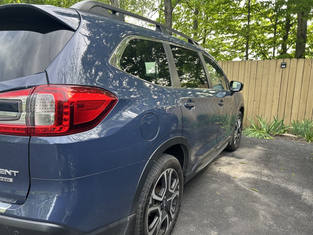 ASCENT LIMITED SUBARU SUV