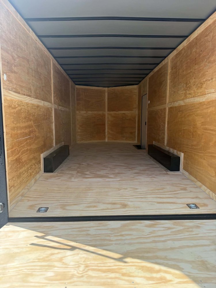 8' 5"x20' Maximum Cargo Cargo