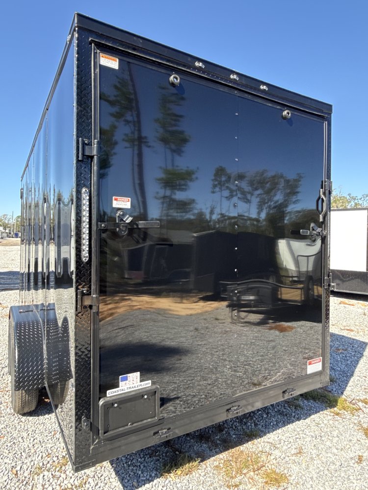 2027 7×16 Enclosed Cargo Trailer photo 2