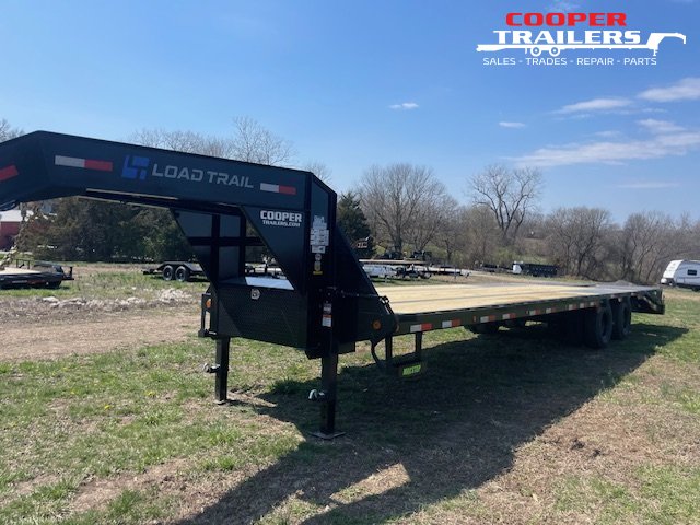 LOAD TRAIL GN/FLATBED 102X32 15K MAX RAMPS MAX STEPS RUB RAIL