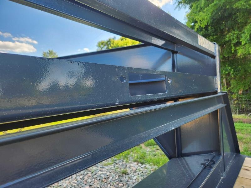 2025 Lamar Trailers 102x25 14k Gooseneck Deckover w/ Winch Plate, D Rings and Flip-Over Ramps