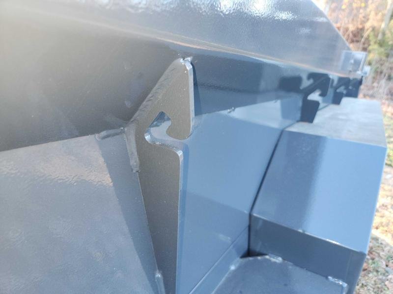 2026 Lamar 5X10 7K Mini Dump W/ Spreader Gate and 18" Sides