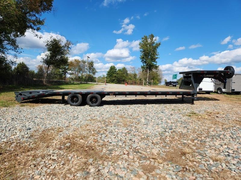 2026 Lamar 102x32 20k Gooseneck Deckover w/ Deck Over Neck, Upgraded Tires, Torque Tube, Winch Plate