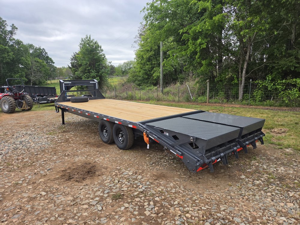 2026 Lamar Trailers 102x25 14k Gooseneck Deckover w/ Rhino Ramps