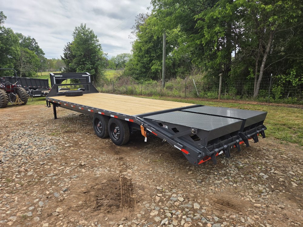 2026 Lamar 102x25 16k Gooseneck Deckover w/ Rhino Ramps