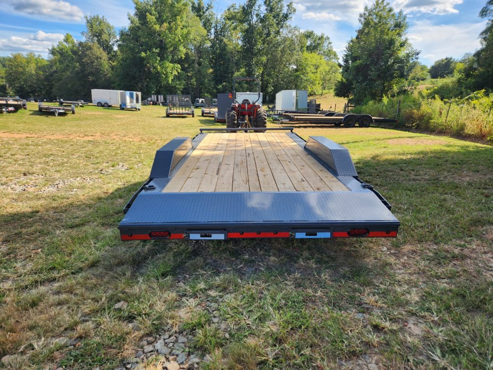 2026 Lamar Trailers 102x20 10k Car Hauler w/ Drive-Over Fenders