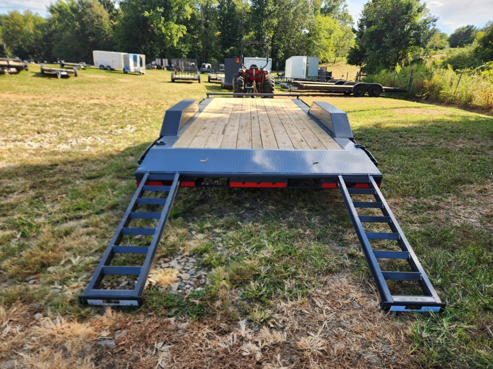 2026 Lamar Trailers 102x20 10k Car Hauler w/ Drive-Over Fenders