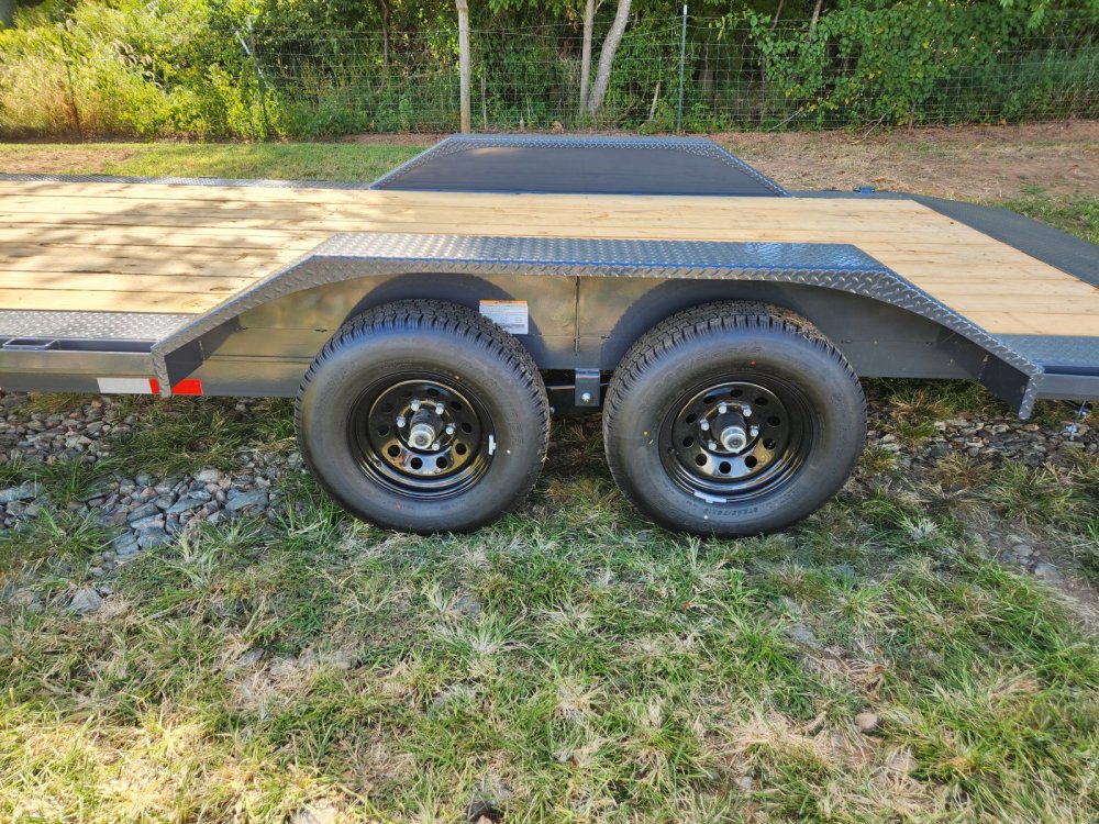 2026 Lamar Trailers 102x20 10k Car Hauler w/ Drive-Over Fenders
