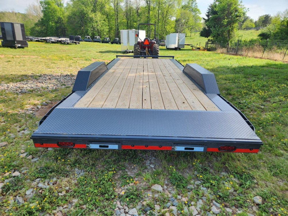 2026 Lamar Trailers 102X22 10K Car Hauler w/ Drive-Over Fenders