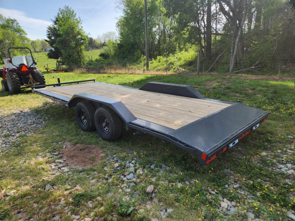 2026 Lamar Trailers 102X22 10K Car Hauler w/ Drive-Over Fenders