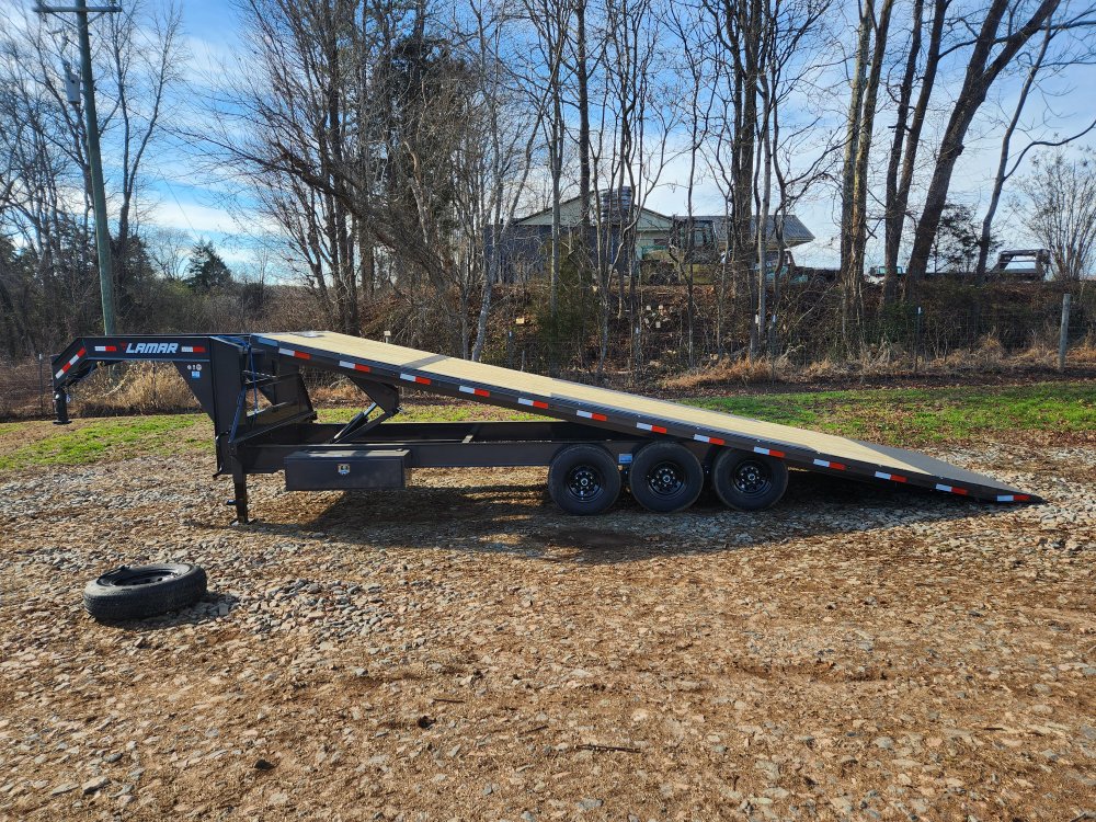 2026 Lamar 102x26 21k Gooseneck Deckover Tilt w/ Winch Plate
