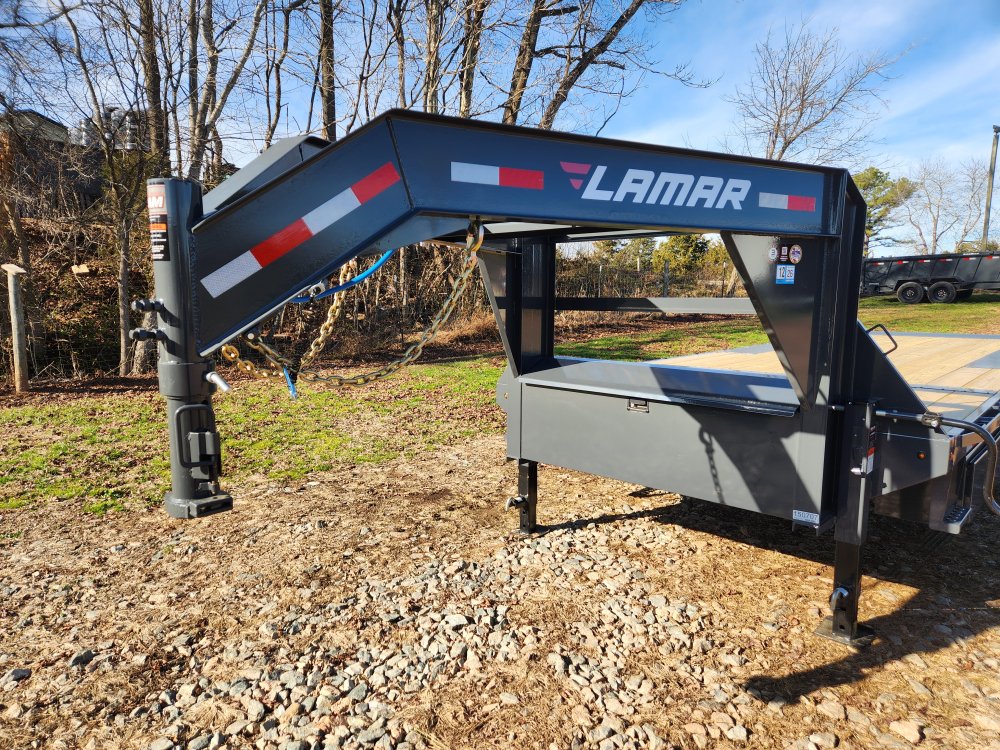 2026 Lamar 102x26 21k Gooseneck Deckover Tilt w/ Winch Plate