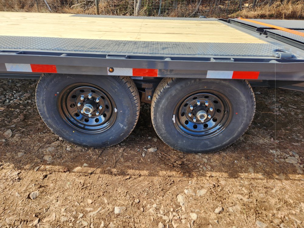 2026 Lamar 102x22 14k Deckover w/ Rhino Ramps