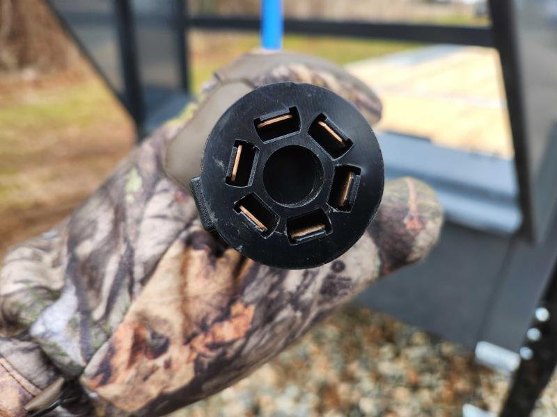 2026 Lamar 102x26 21k Gooseneck Deckover Tilt w/ Hydraulic Jacks, Upgraded Tires, Winch Plate, Solar