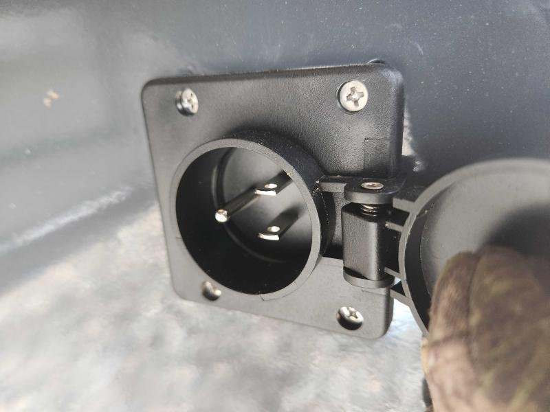 2026 Lamar 102x26 21k Gooseneck Deckover Tilt w/ Hydraulic Jacks, Upgraded Tires, Winch Plate, Solar