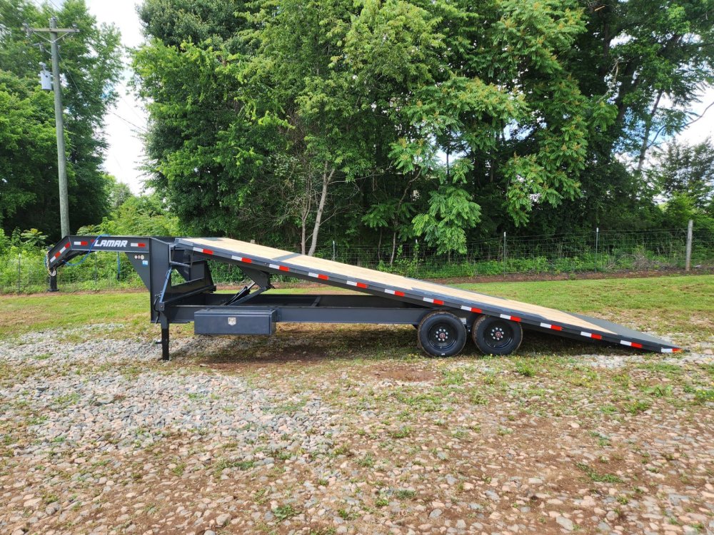 2026 Lamar 102x26 16k Gooseneck Deckover Tilt w/ Winch Plate and Solar Charger