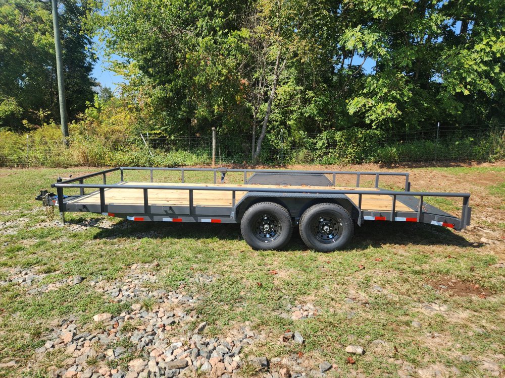 2026 Lamar 83x20 10k Utility w/ Slide-In Ramps