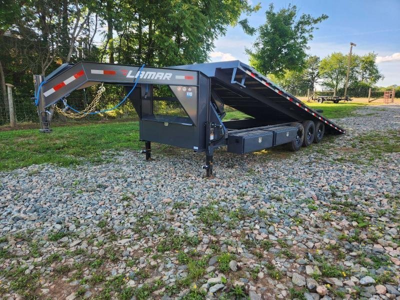 2026 Lamar Trailers 102x26 21k Gooseneck Deckover Tilt w/ Side-Mount Toolbox, Upgraded Tires, 6 D Ri