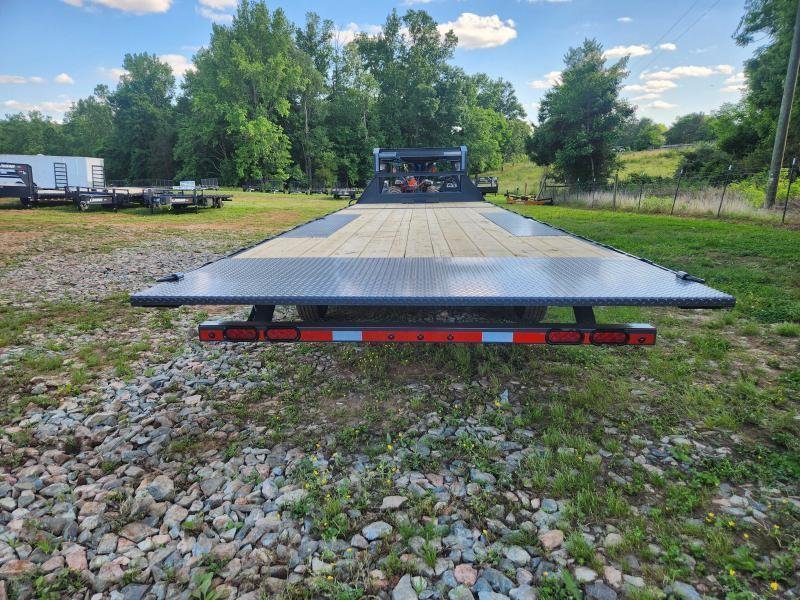 2026 Lamar Trailers 102x26 21k Gooseneck Deckover Tilt w/ Side-Mount Toolbox, Upgraded Tires, 6 D Ri