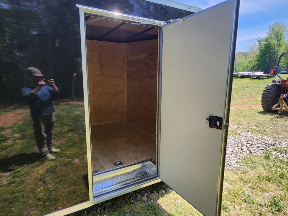 2026 Rock Solid Cargo 8.5x20 10k Enclosed w/ Polycore Metal, Semi-Screwless Upgrade and 7' Interior