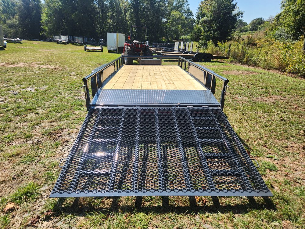 2026 Lamar 83x16 10k Utility w/ Toolbox, Pipe Top Rail and 5' HD Gate