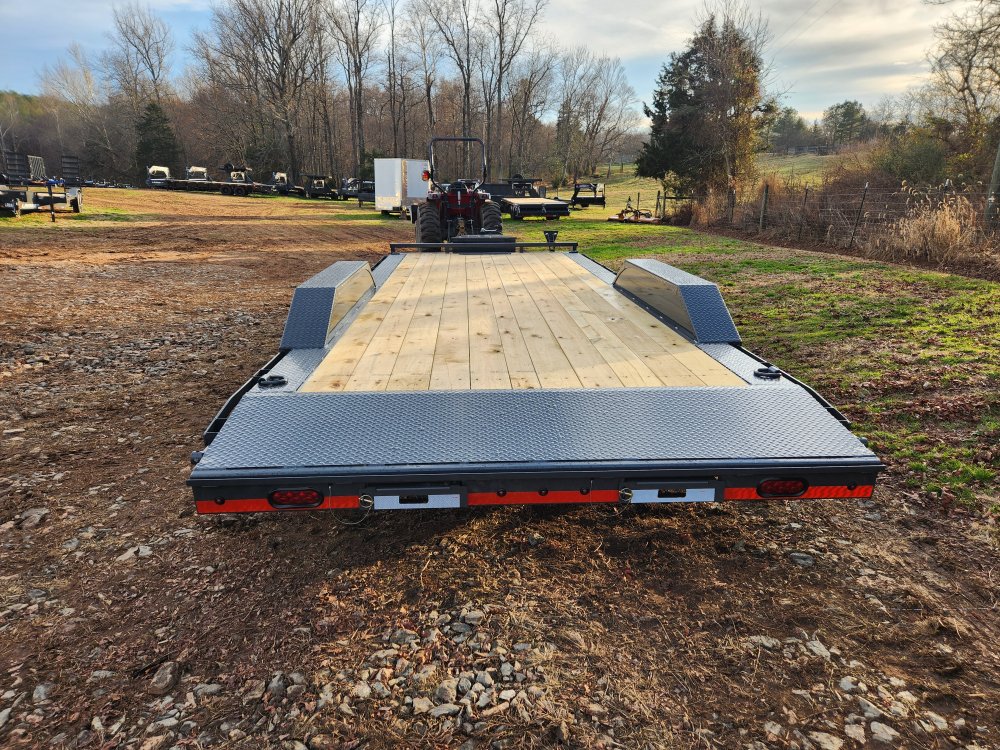 2026 Lamar 102x22 10k Car Hauler w/ Drive-Over Fenders, Toolbox, Winch Plate and Rear Support Stands