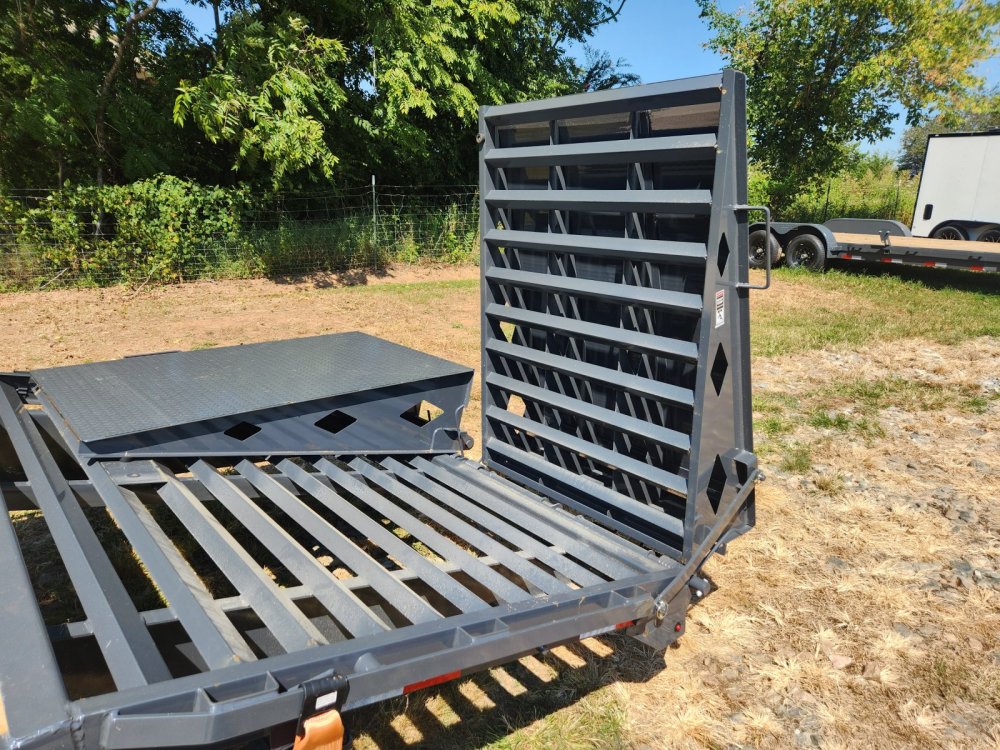 2027 Lamar 102x25 14k Deckover w/ Oil Bath Upgrade, 16 Ply Upgrade, Winch Plate and Rhino Ramps