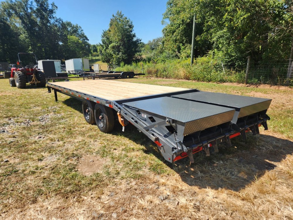 2027 Lamar 102x25 16k Deckover w/ Winch Plate and Rhino Ramps