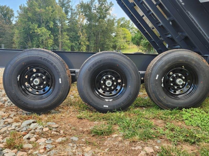 2026 Lamar Trailers 7x16 21k Gooseneck Telescopic Dump w/ Wireless Remote, Solar Charger, 2 Batterie