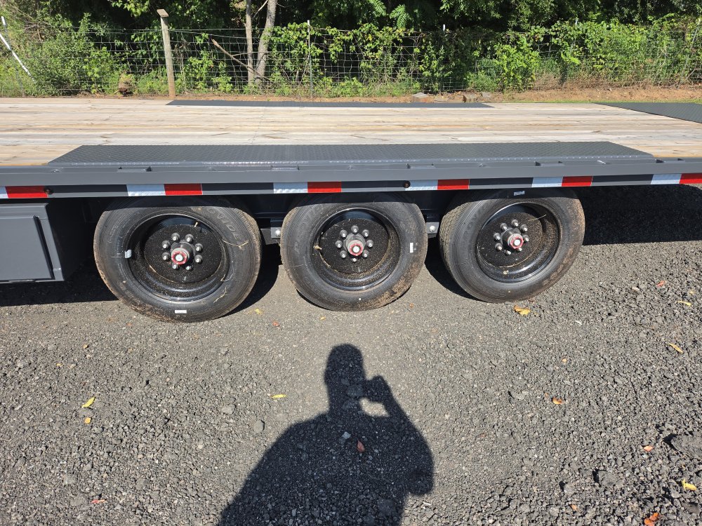 2026 Lamar 102x26 21k Deckover Tilt w/ All the Cool Stuff