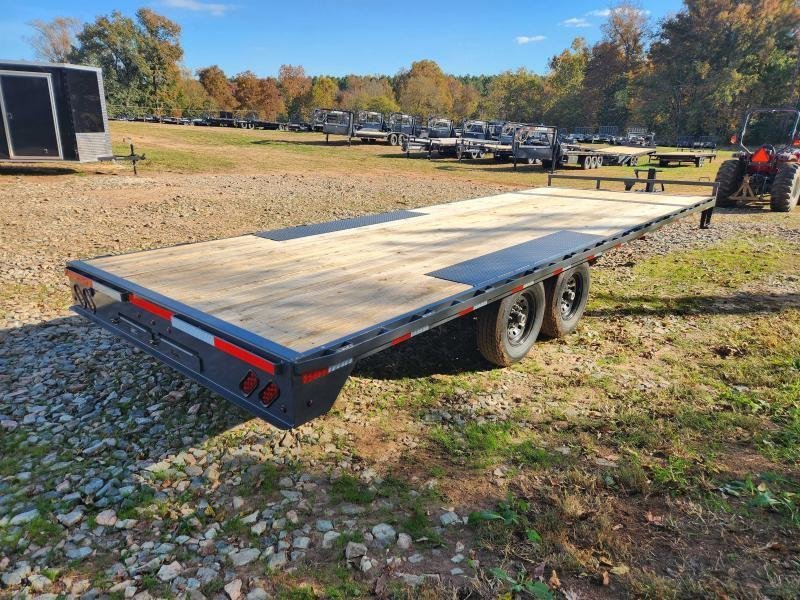 2026 Lamar Trailers 102x24 14k Deckover w/ Slide-In Ramps