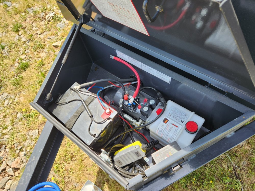 2026 Lamar 5x10 7k Single Axle Dump w/ Spreader Gate and 24" Sides