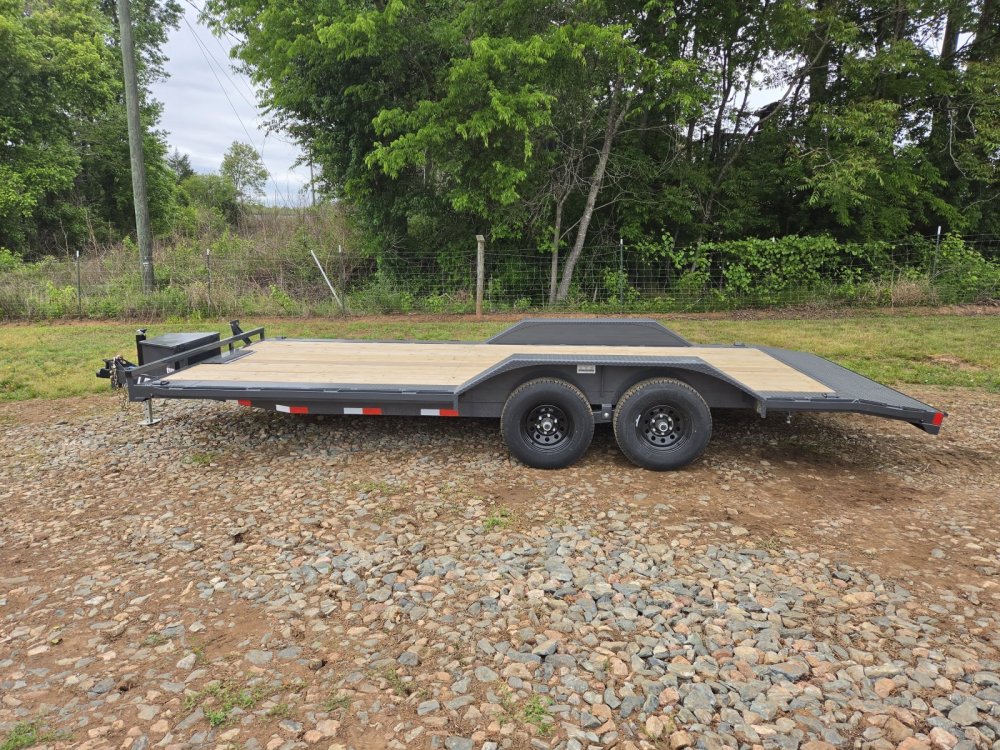 2027 Lamar 102x20 10k Car Hauler w/ Toolbox, Winch Plate and Drive-Over Fenders