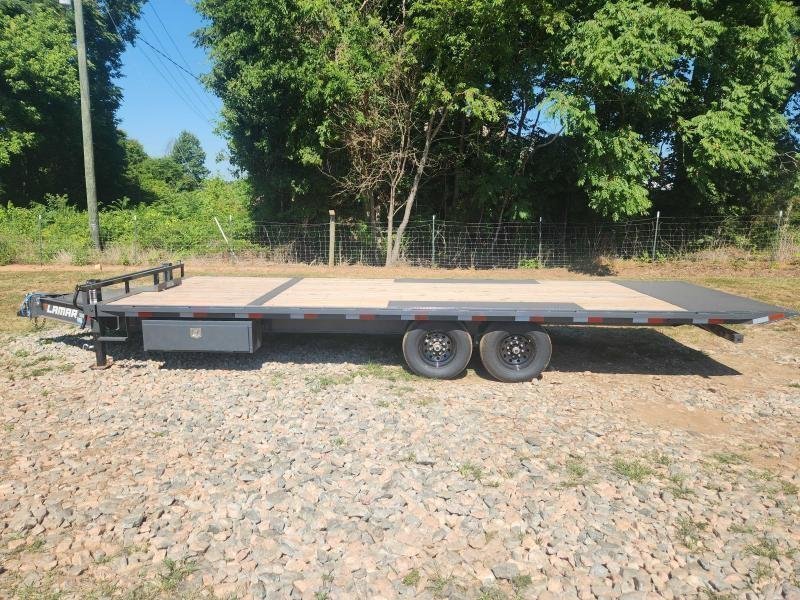 2026 Lamar 102x24 14k Deckover Tilt w/ Winch Plate and Solar Charger