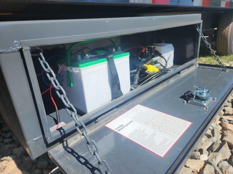 2026 Lamar 102x24 14k Deckover Tilt w/ Winch Plate and Solar Charger