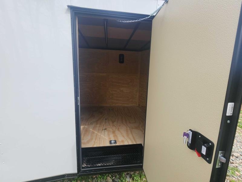2025 Rock Solid Cargo 8.5x20 10k Enclosed w/ Blackout Package, Polycore Metal, Semi-Screwless Upgrad