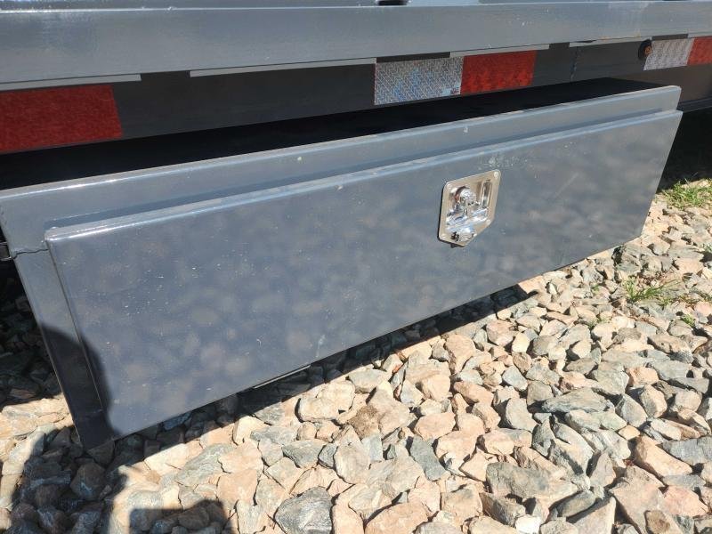 2026 Lamar 102x24 14k Deckover Tilt w/ Winch Plate and Solar Charger