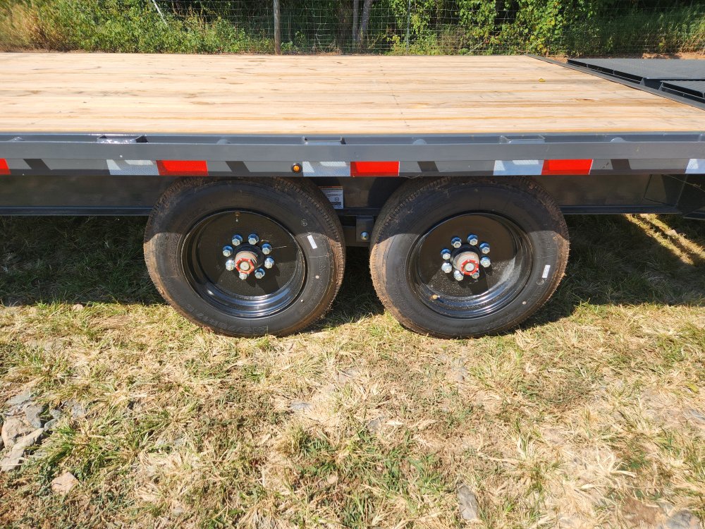 2026 Lamar 102x25 16k Deckover w/ Rhino Ramps