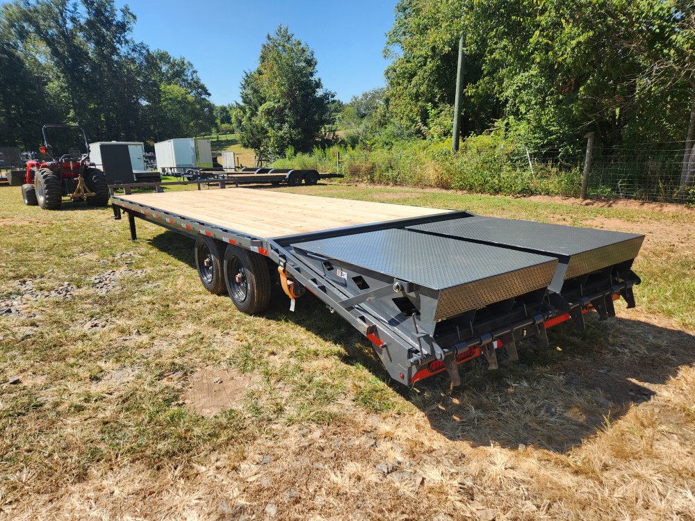 2026 Lamar 102x25 16k Deckover w/ Rhino Ramps