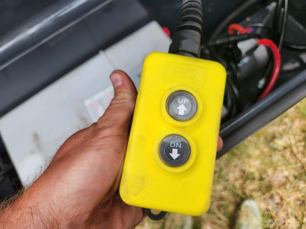 2027 Lamar 7X16 16K Gooseneck Telescopic Dump w/ All the Cool Stuff and 36" Sides