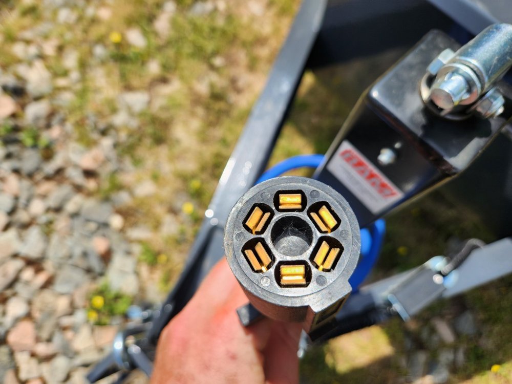 2026 Lamar 5x10 7k Single Axle Dump w/ Spreader Gate and 24" Sides