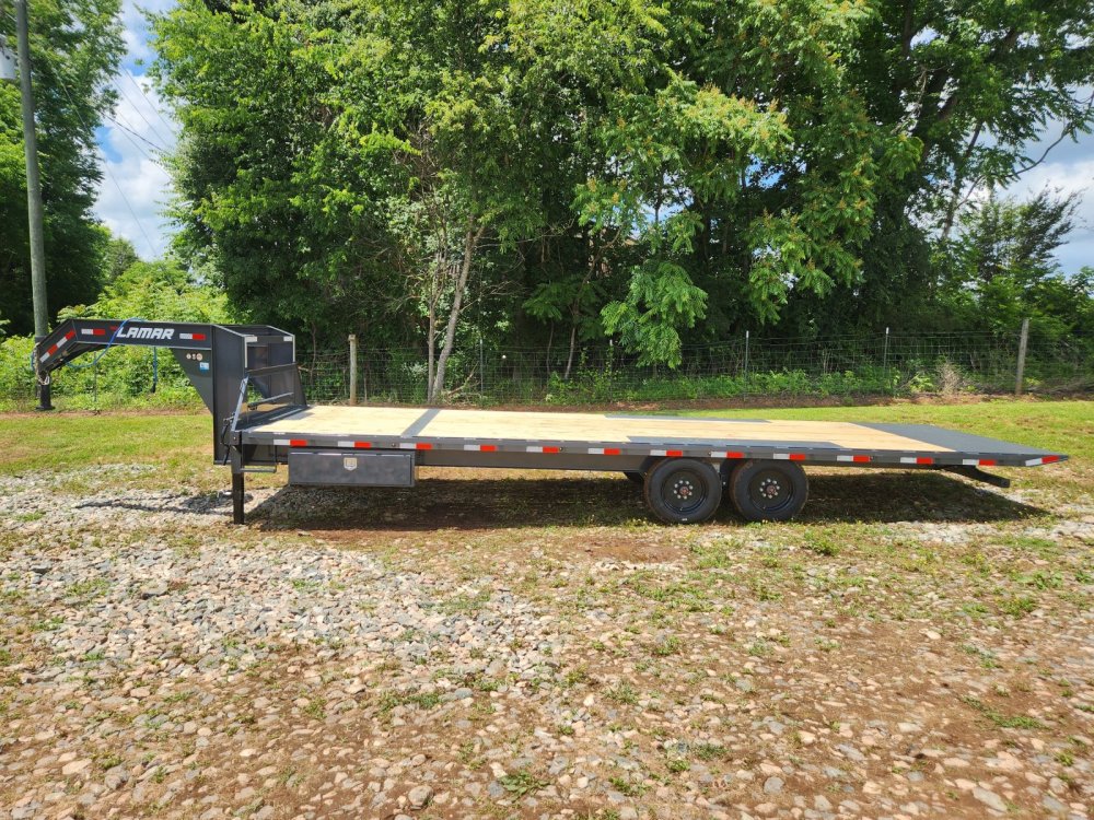 2026 Lamar 102x26 16k Gooseneck Deckover Tilt w/ Winch Plate and Solar Charger