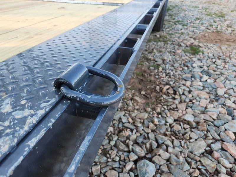 2026 Lamar 102X24 14K Gooseneck Equipment Hauler w/ Drive-Over Fenders and Stand-Up Ramps