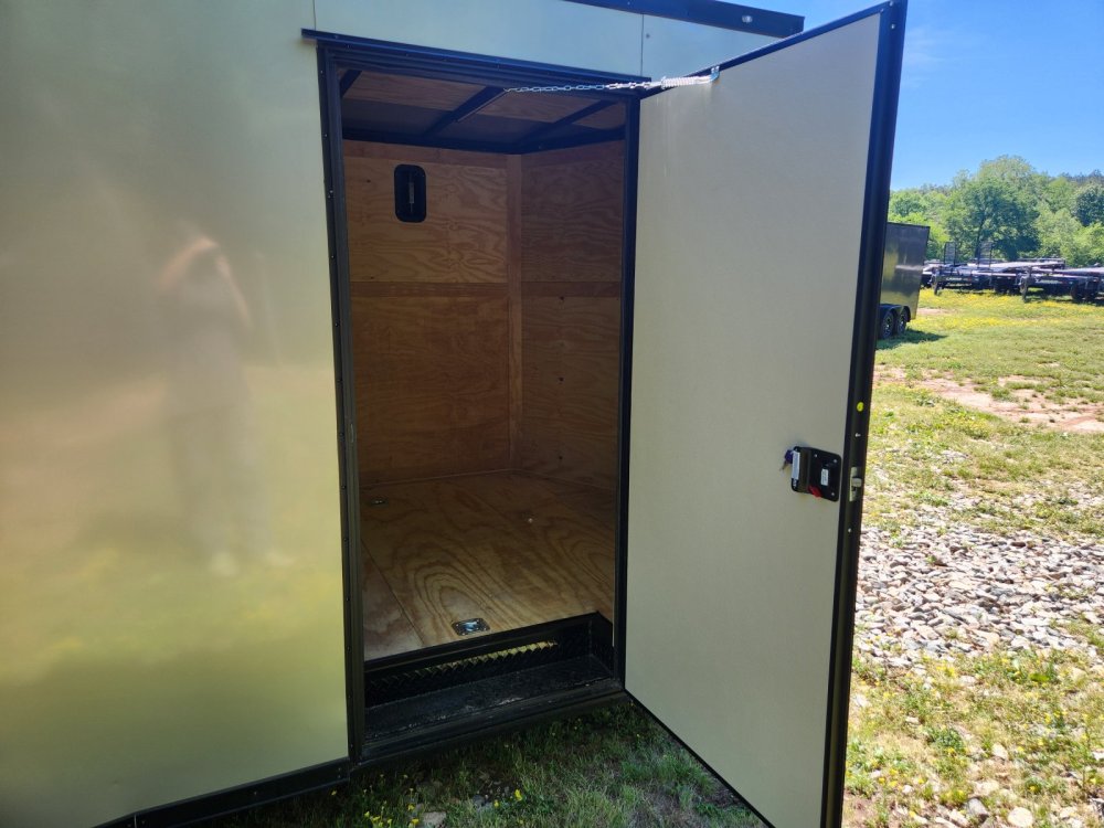 2026 Rock Solid Cargo 8.5x24 10k Enclosed w/ Escape Door, Blackout Special, .080 Polycore Upgrade, S