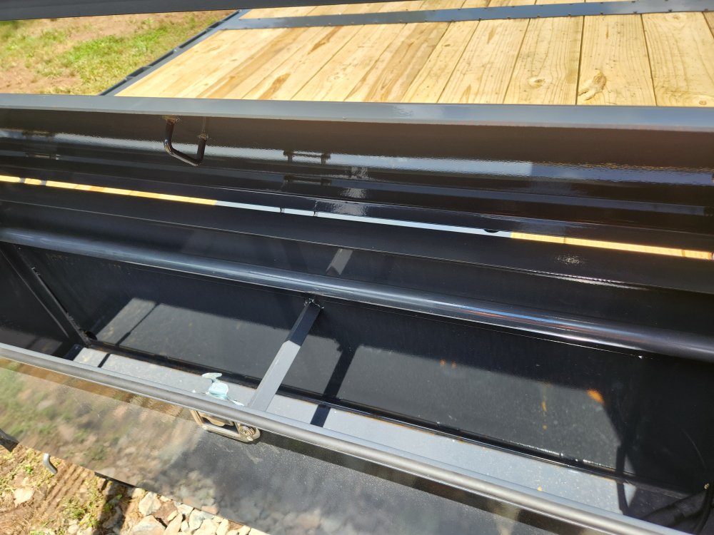 2025 Lamar 102x26 16k Gooseneck Deckover Tilt