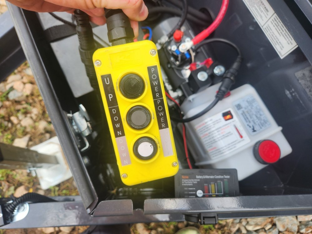 2026 Lamar 5x10 7k Dump w/ Spreader Gate and 24" Sides