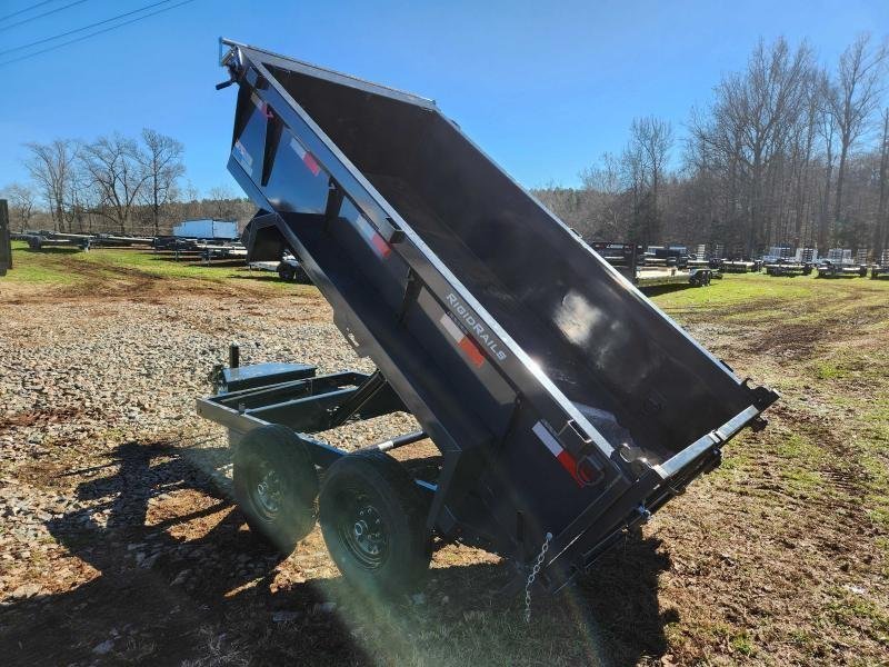2026 Lamar 5X10 10K Dump w/ Spreader Gate and 24" Sides