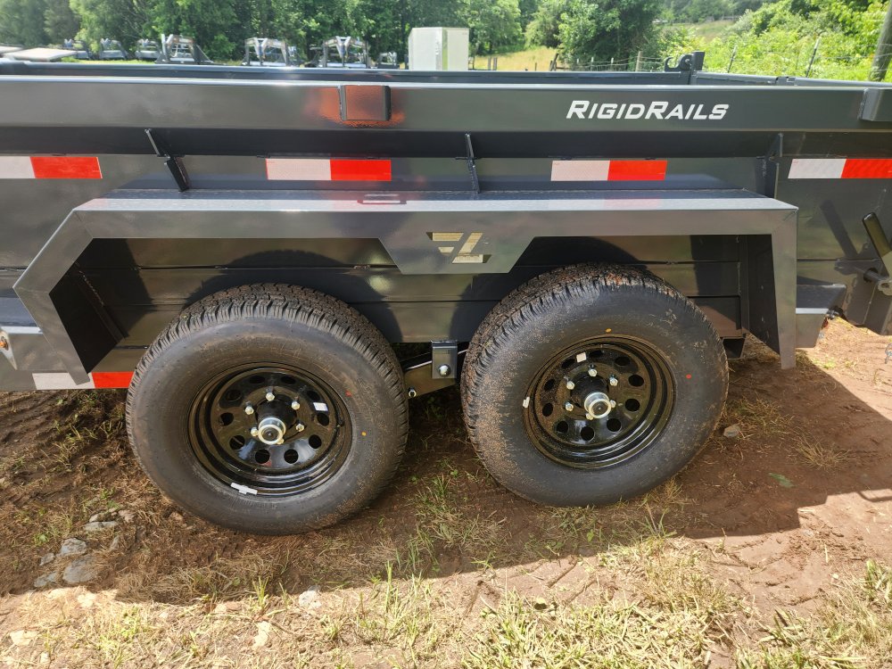 2025 Lamar 5x10 10k Dump w/ Spreader Gate and 18" Sides