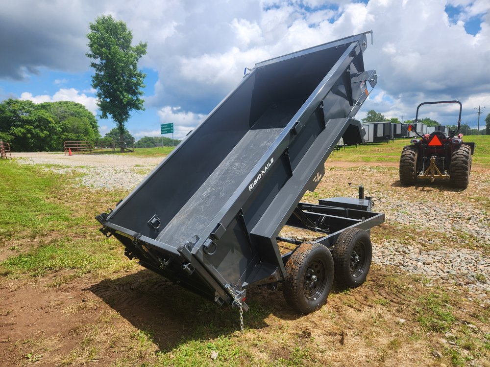2025 Lamar 5x10 7k Dump w/ Spreader Gate and 24" Sides
