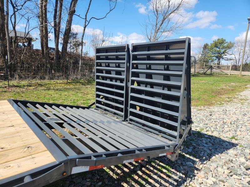2025 Lamar 102X32 24K Gooseneck Deckover w/ 14 Ply Tires, 6" Raised Neck, Winch Plate, Rhino Ramps a